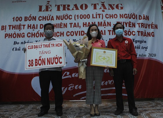 Ấm lòng người dân vùng hạn mặn ảnh 12