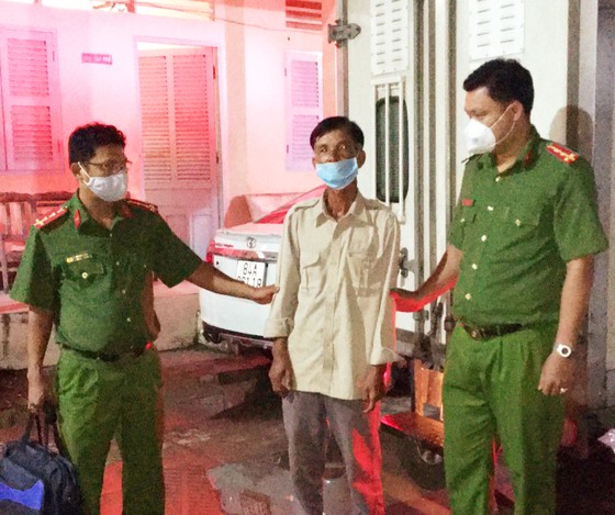Trốn truy nã 10 năm vẫn không thoát ảnh 1