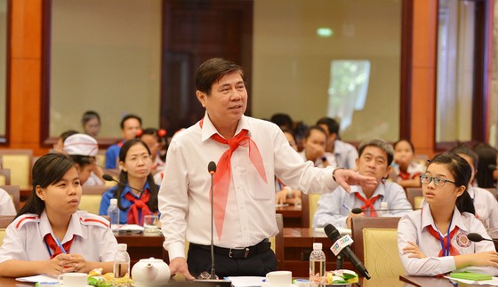 Lãnh đạo TPHCM gặp gỡ 170 thiếu nhi nhân dịp đầu xuân 2018 ảnh 7