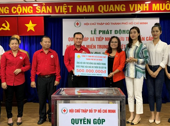 Hội Chữ thập đỏ TPHCM vận động quyên góp, hỗ trợ đồng bào miền Trung ảnh 1