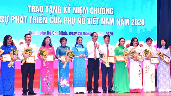 Tạo điều kiện thuận lợi nhất để phụ nữ TPHCM phát triển ảnh 6