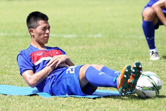 Trung vệ Đình Trọng sẽ kịp bình phục để sát cánh cùng đồng đội ở vòng loại U.23 châu Á. Ảnh: MINH HOÀNG