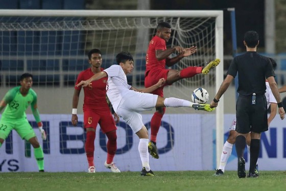  U23 Việt Nam - U23 Indonesia 1-0: 'Bàn thắng vàng' của Triệu Việt Hưng ảnh 9