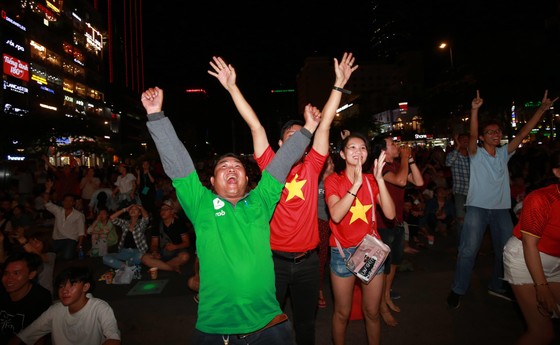 Vỡ òa cảm xúc ảnh 6
