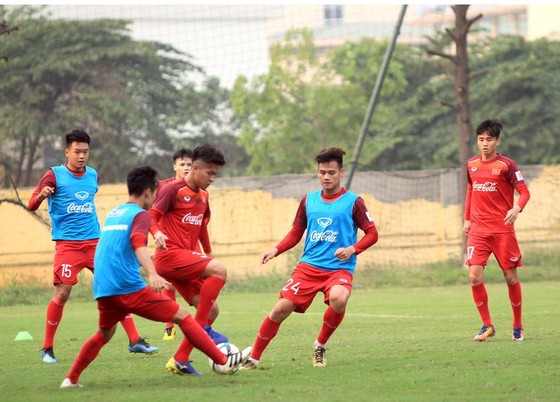 Lịch thi đấu của V-League 2019 sẽ được điều chỉnh vì mục tiêu HCV SEA Games của đội tuyển U.22+2 Việt Nam. Ảnh: MINH HOÀNG