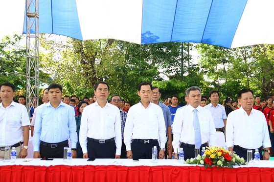 Khởi tranh giải bóng đá Thành phố mới Bình Dương – Cúp Becamex IDC 2019 ảnh 1