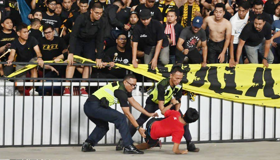 Thầy Park thân chinh 'xem giò' đối thủ Indonesia ảnh 1