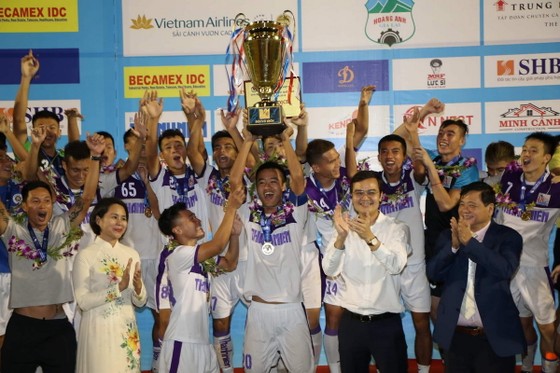 Đội Hà Nội lần thứ 5 đăng quang sân chơi dành cho lứa U21. Ảnh: Nguyễn Nhân