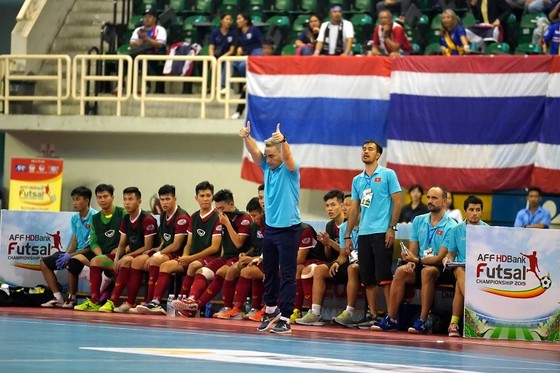 HLV Miguel: Futsal Việt Nam thua Thái Lan vì giải quốc gia không có ngoại binh ảnh 2
