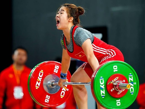 Nữ lực sĩ Hoàng Thị Duyên hiện xếp thứ 10 thế giới ở hạng cân 59kg nữ.