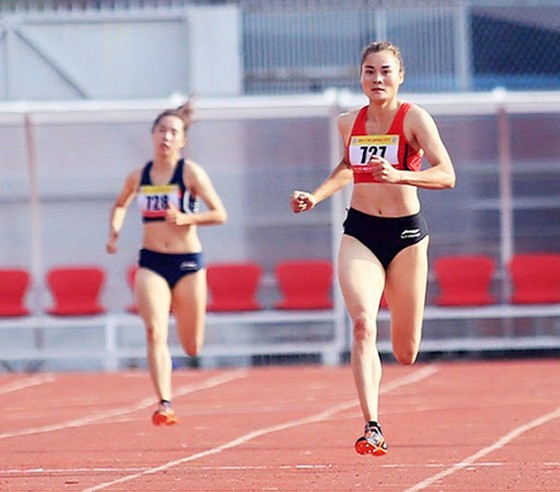 Đến Olympic bằng vé mời ảnh 1