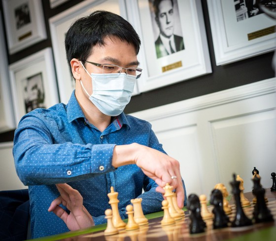 Đại kiện tướng quốc tế Lê Quang Liêm tại giải cờ St Louis 2021. Ảnh: BTC Grand Chess Tour 2021