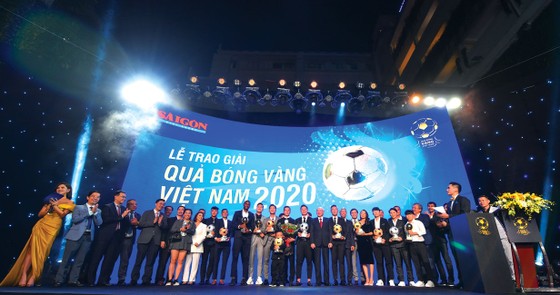 Giải thưởng Quả bóng vàng Việt Nam chính là điểm nhấn đặc biệt của cả nền bóng đá. Ảnh: DŨNG PHƯƠNG