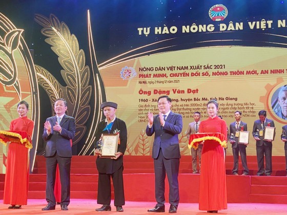 Giải thưởng Nông dân Việt Nam xuất sắc 2021: Tự hào nông dân Việt Nam ảnh 1