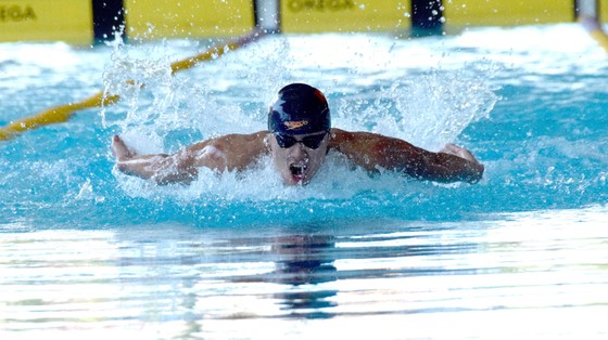Hoàng Quý Phước bất ngờ để thua đàn em Quang Thuấn ở cự ly 200m bơi bướm.
