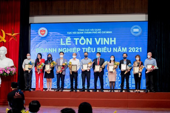 VietOil được vinh danh Doanh nghiệp tiêu biểu năm 2021 ảnh 1