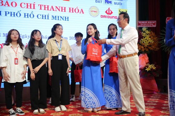 Ra mắt CLB báo chí Thanh Hoá tại TPHCM ảnh 3