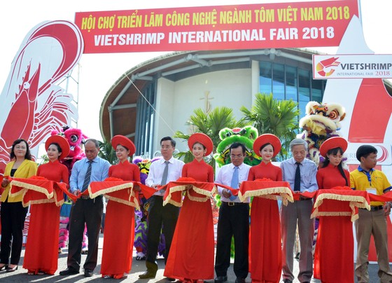 Bạc Liêu: Khai mạc Hội chợ triển lãm công nghệ ngành tôm lần thứ 2 ảnh 1