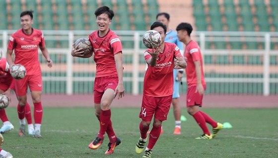 U23 Việt Nam tiếp tục tập kín khi trở về nước  ảnh 1
