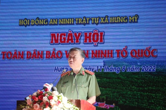 Bộ trưởng Bộ Công an Tô Lâm dự Ngày hội Toàn dân bảo vệ an ninh Tổ quốc tại Cà Mau ảnh 1