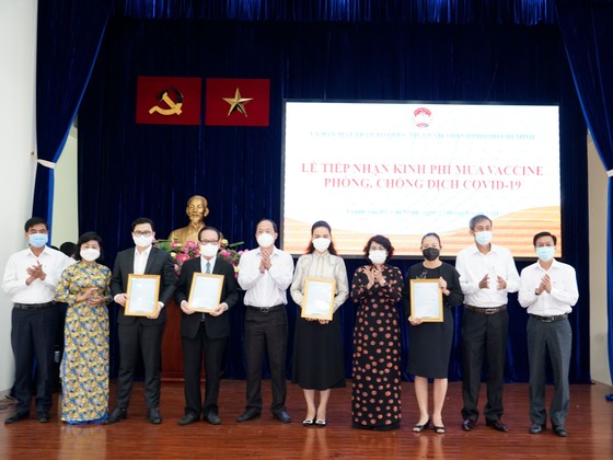 SCB ủng hộ 50 tỷ đồng mua vaccine phòng chống dịch Covid-19 ảnh 2