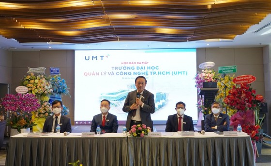 UMT – Ngôi trường Đại học thành công và hạnh phúc ảnh 1