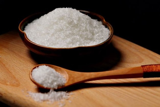Kết hợp sử dụng  bột ngọt và muối ăn để duy trì chế độ ăn giảm muối ảnh 1