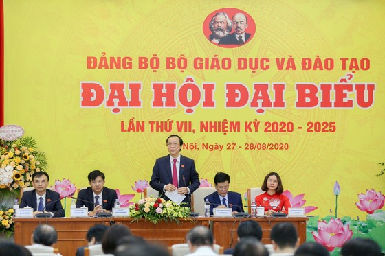Thứ trưởng Phạm Ngọc Thưởng làm Bí thư Đảng ủy Bộ GD-ĐT ảnh 1