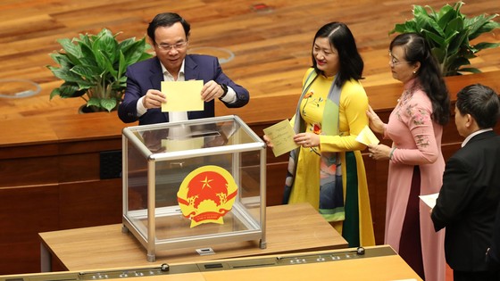 Tân Chủ tịch nước Nguyễn Xuân Phúc tuyên thệ ảnh 2