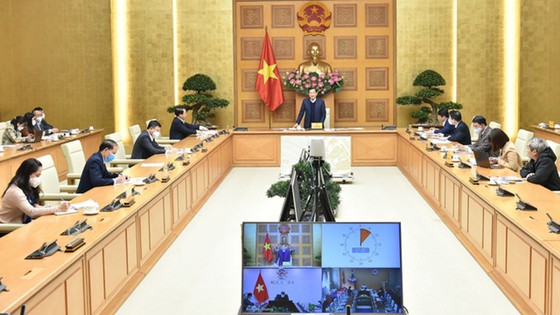 Tăng giá xăng dầu phải sát với thị trường, tiết kiệm tối đa có thể để hỗ trợ người dân, hỗ trợ nền kinh tế ảnh 1