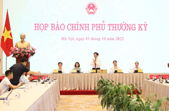 Bộ Công an tiếp tục mở rộng điều tra các vụ án: Việt Á, 'chuyến bay giải cứu'... ảnh 2