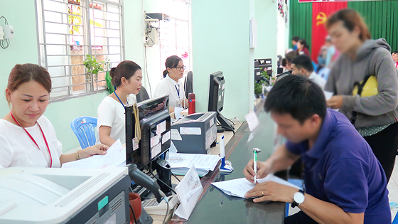 'Bêu' tên 999 người có việc làm vẫn lãnh trợ cấp thất nghiệp 10 tỷ đồng ảnh 1
