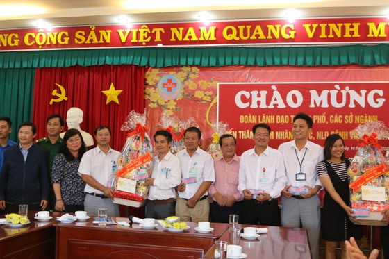 Đoàn đại biểu TPHCM chúc tết các cơ sở cai nghiện ma túy tại Bình Phước, Bình Dương ảnh 2