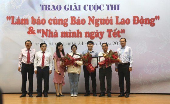 10 tác phẩm đoạt giải cuộc thi “Nhà mình ngày Tết” và “Làm báo cùng Báo Người Lao Động” ảnh 1