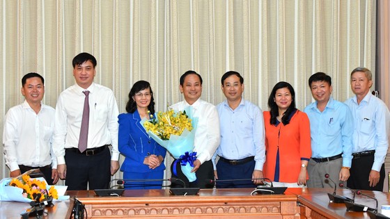 Ông Phạm Văn Lũy làm Phó Chủ tịch UBND huyện Bình Chánh ảnh 2