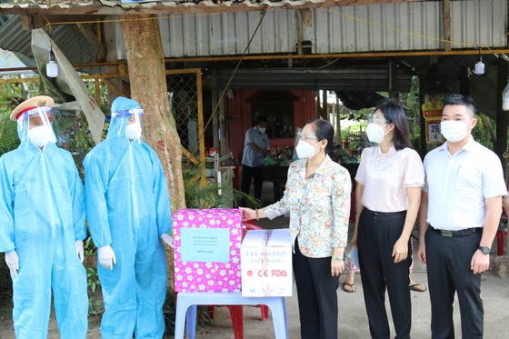 Chủ tịch HĐND TPHCM Nguyễn Thị Lệ biểu dương người dân đã giữ được 'vùng xanh' ảnh 3