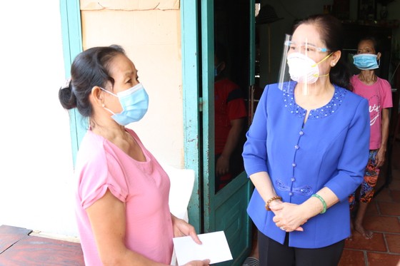 Chủ tịch HĐND TPHCM Nguyễn Thị Lệ: không để dân thiếu ăn, thiếu mặc ảnh 5