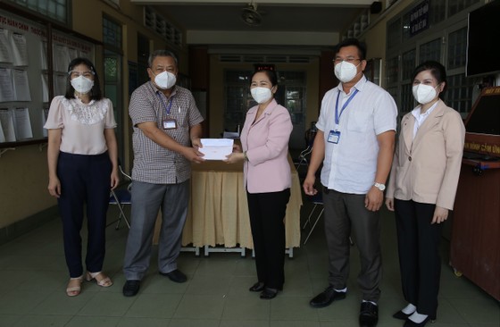 Thủ tướng Phạm Minh Chính chúc mừng huyện Củ Chi đã kiểm soát được dịch Covid-19 ảnh 6