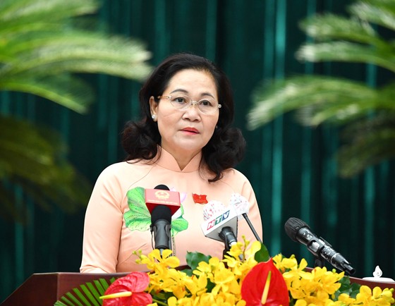 Chủ tịch HĐND TPHCM Nguyễn Thị Lệ: Đánh giá toàn diện và tìm ra hướng đi mới để phục hồi, phát triển TPHCM ảnh 2