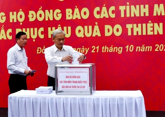 Đồng Nai quyên góp được gần 3,6 tỷ đồng ủng hộ đồng bào miền Trung ảnh 1