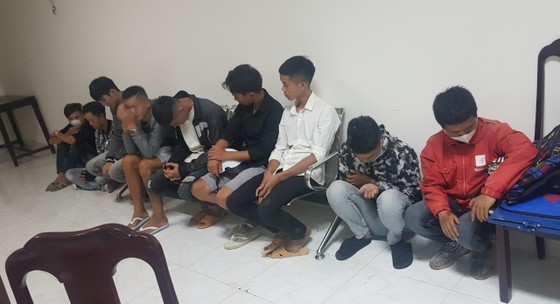 Đồng Nai bắt nhóm 'quái xế' trên Quốc lộ 20 ảnh 1