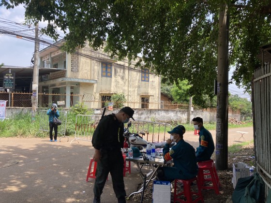 Đồng Nai: Phong tỏa tạm thời khu khám bệnh Bệnh viện đa khoa khu vực Long Khánh ảnh 2