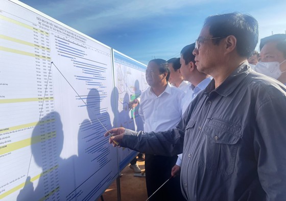 Thủ tướng Phạm Minh Chính: Đến năm 2025 phải khánh thành giai đoạn 1 sân bay Long Thành ảnh 1