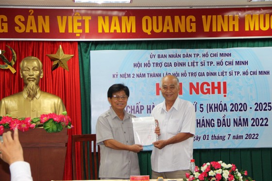 Hội hỗ trợ gia đình liệt sĩ TPHCM trao 14 căn nhà tình nghĩa ảnh 2