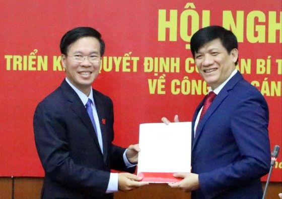 Thứ trưởng Bộ Y tế Nguyễn Thanh Long giữ chức Phó Trưởng Ban Tuyên giáo Trung ương ảnh 1