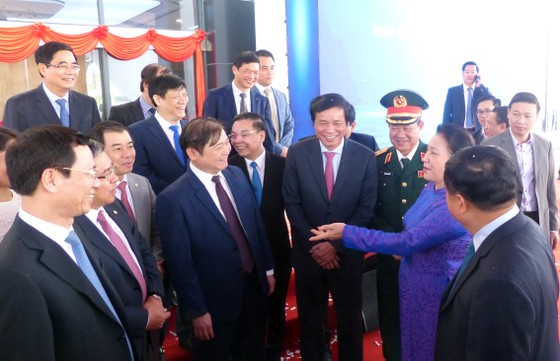 Chủ tịch Quốc hội: Khu CNC Hòa Lạc phải trở thành trung tâm phát triển công nghệ của đất nước ảnh 7