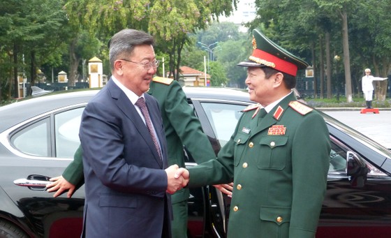 Việt Nam và Mông Cổ tăng cường hợp tác về quốc phòng ảnh 1