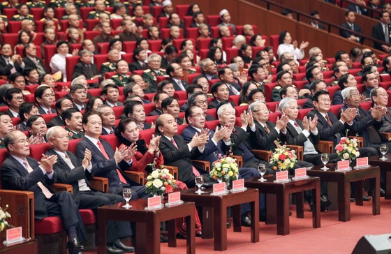 Mít tinh trọng thể kỷ niệm 90 năm Ngày thành lập Đảng Cộng sản Việt Nam ảnh 1
