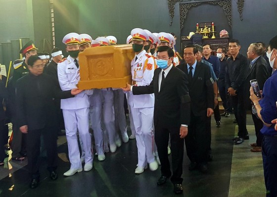 Cử hành trọng thể lễ tang nguyên Phó trưởng Ban Tổ chức Trung ương Nguyễn Đình Hương ảnh 6