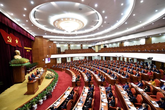 Ban Chấp hành Trung ương tiến hành xem xét, quyết định phương hướng nhân sự khóa tới ảnh 3